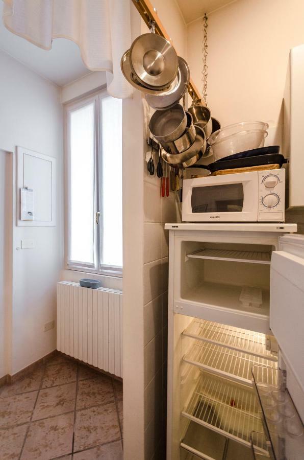 Lupari Apartment, Palazzo Storico Sotto Le Due Torri Болонья Экстерьер фото