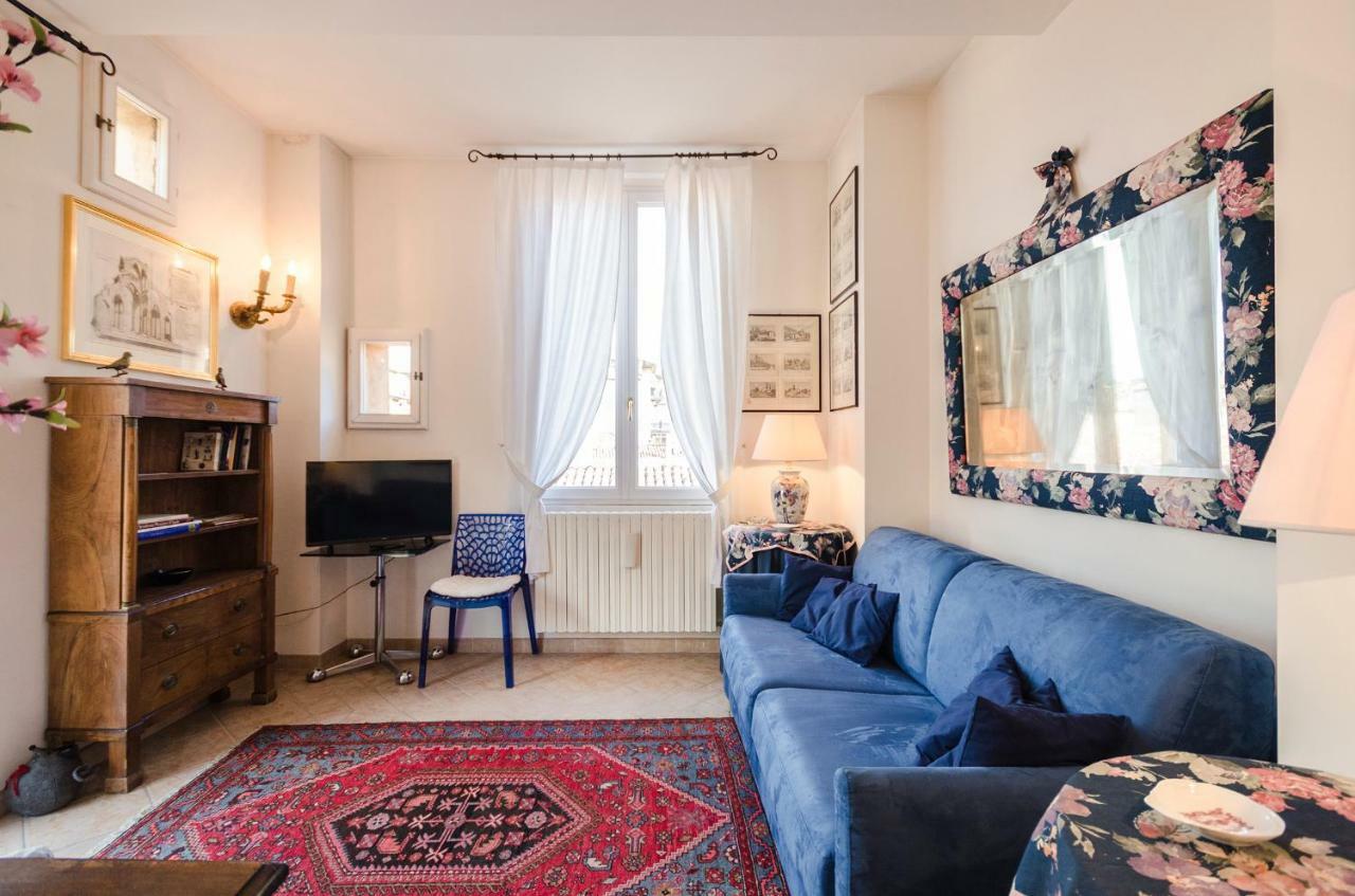 Lupari Apartment, Palazzo Storico Sotto Le Due Torri Болонья Экстерьер фото