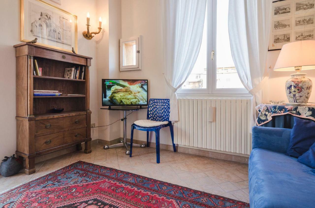 Lupari Apartment, Palazzo Storico Sotto Le Due Torri Болонья Экстерьер фото